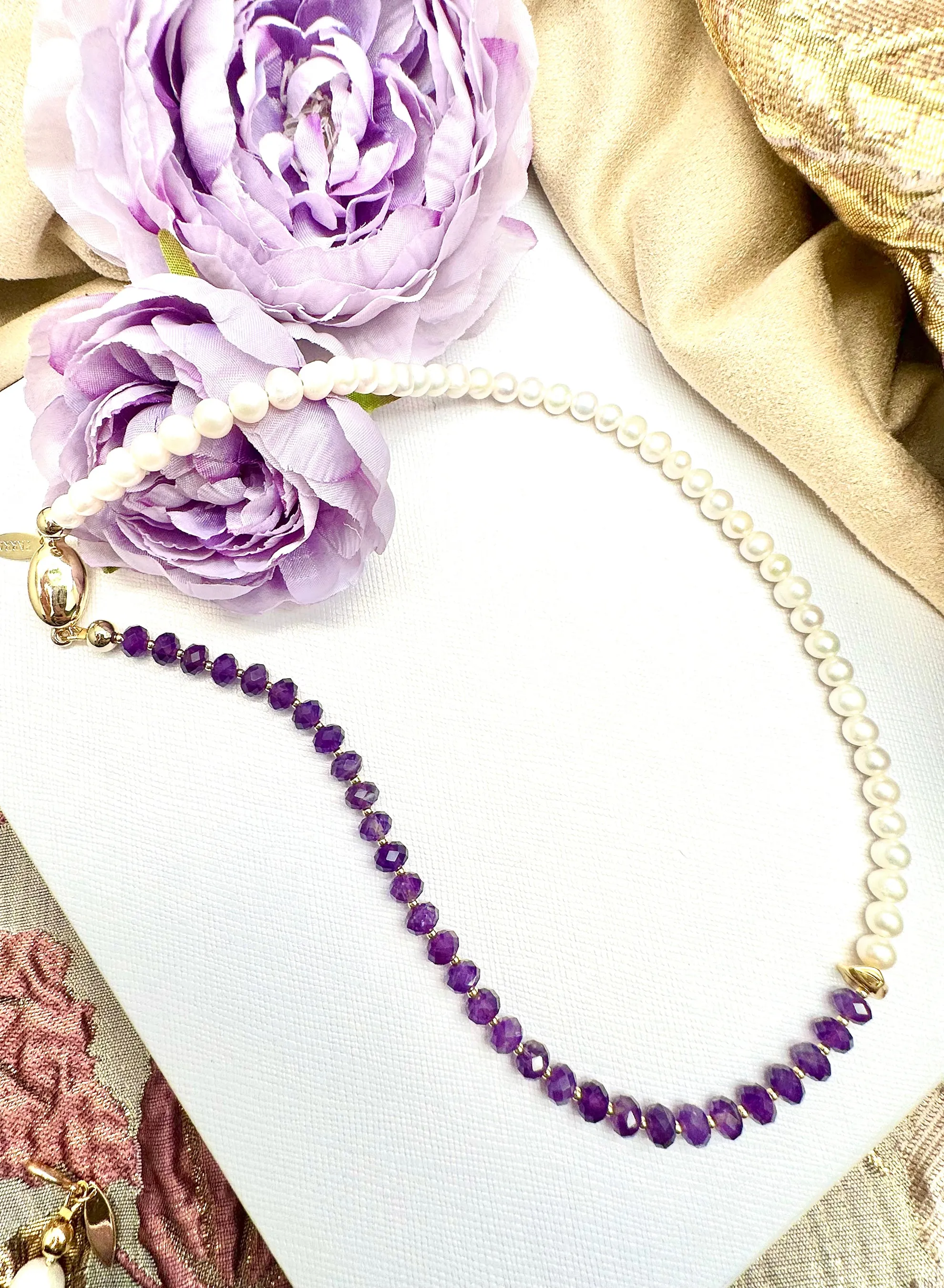 Amethyst & Freshwater Pearls Short Necklace KN043