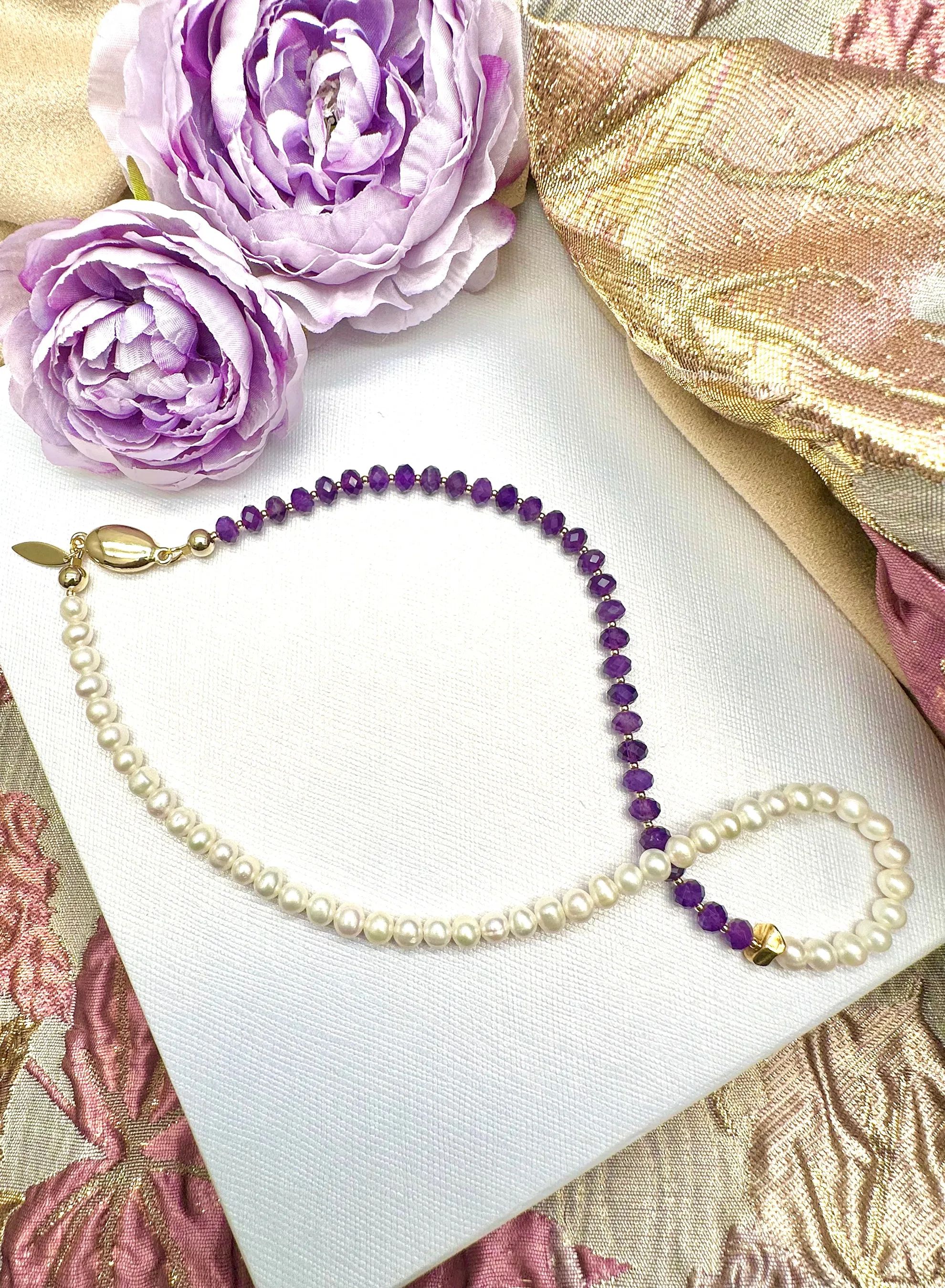 Amethyst & Freshwater Pearls Short Necklace KN043