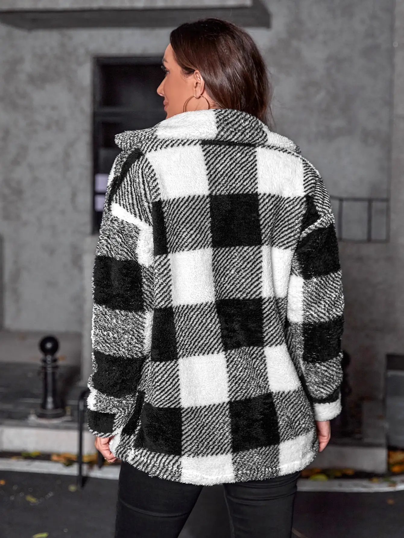 Buffalo Plaid Print Pocket Patched Fleece Coat