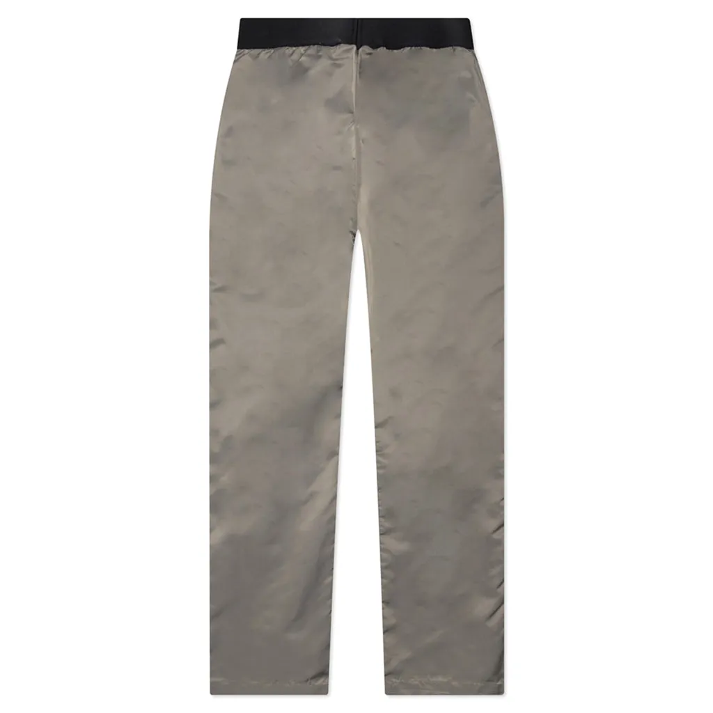 Essentials Relaxed Trouser - Desert Taupe