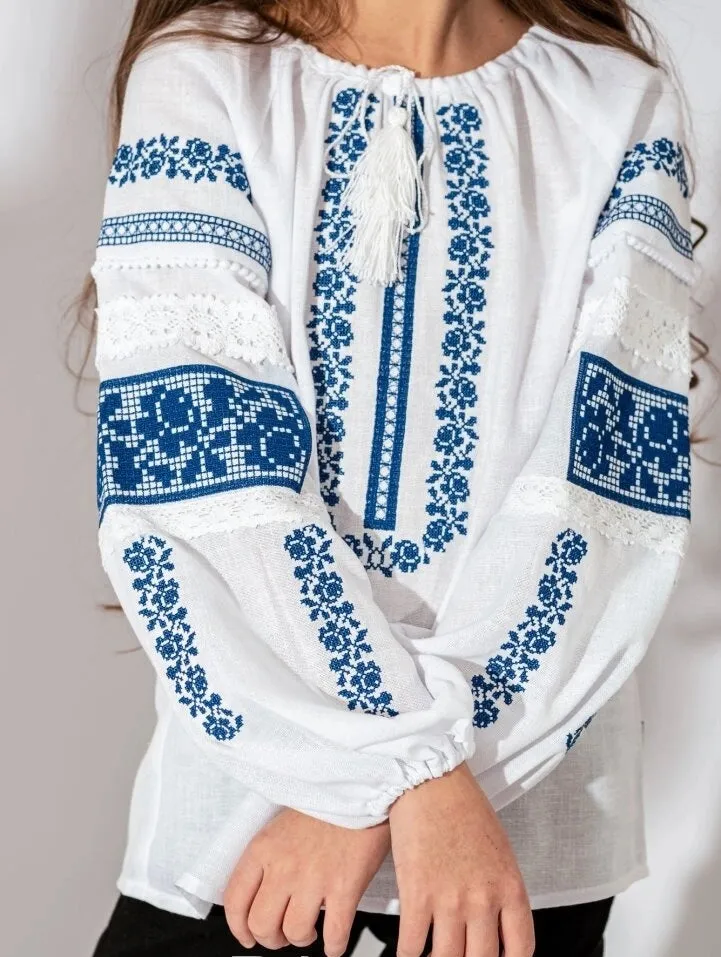 Girl’s Blouse “Ksenya”