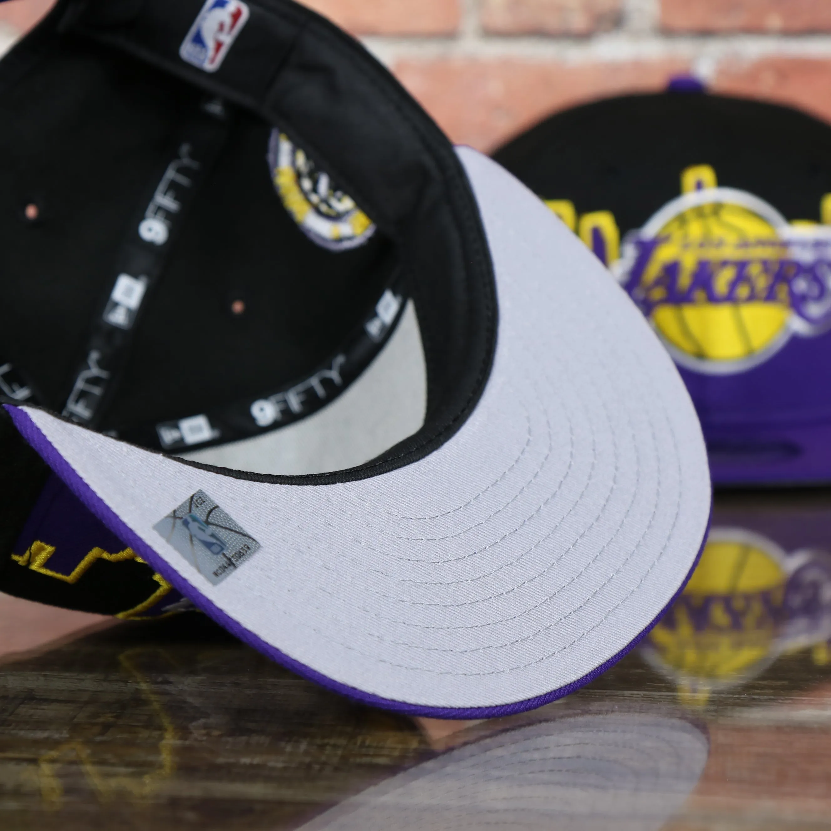 Los Angeles Lakers City Skyline Side Patch 9Fifty Youth Snapback Hat | Los Angeles Skyline 950