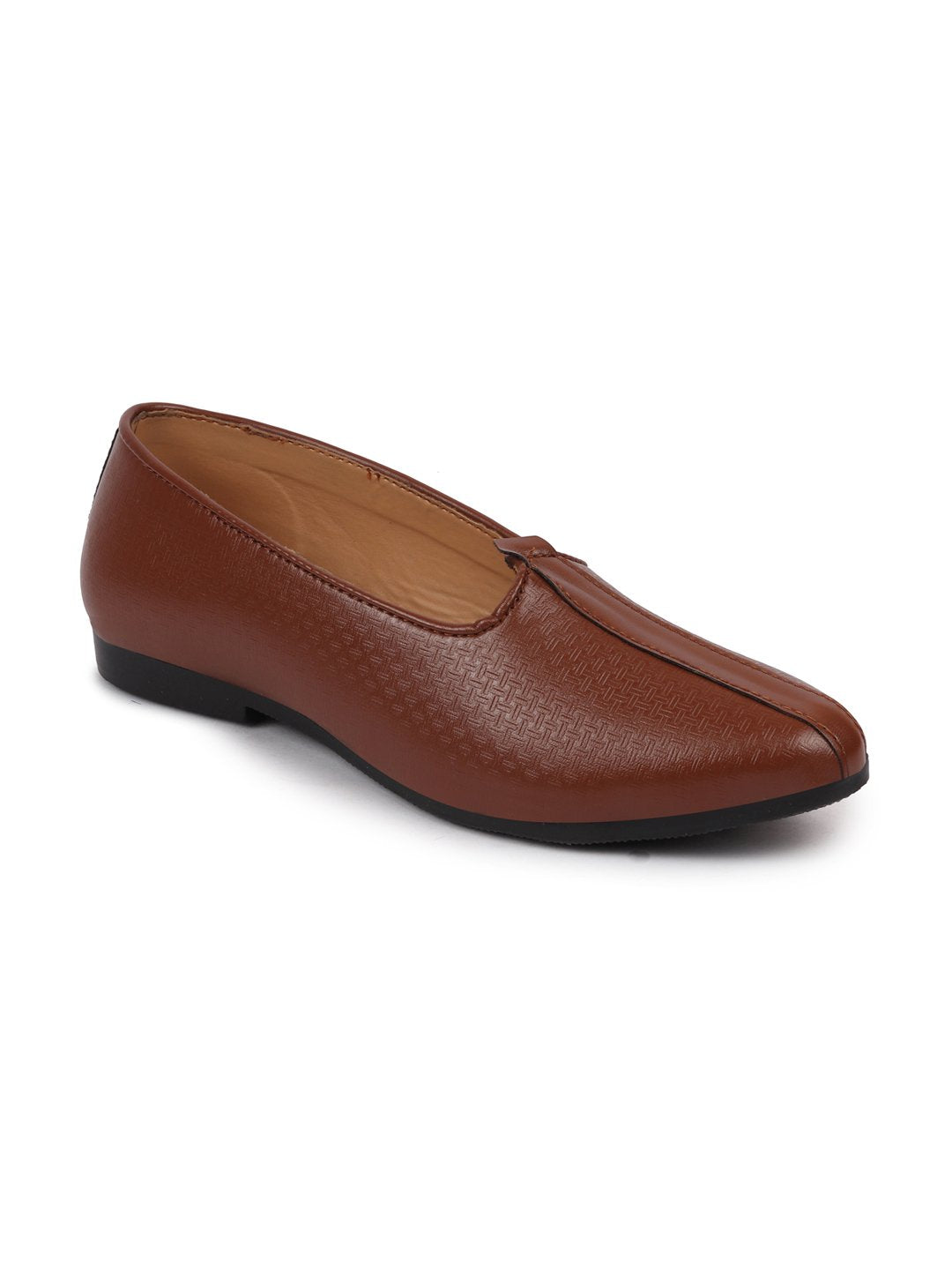 Men Ethnic Tan Slip On Juttis and Mojaris