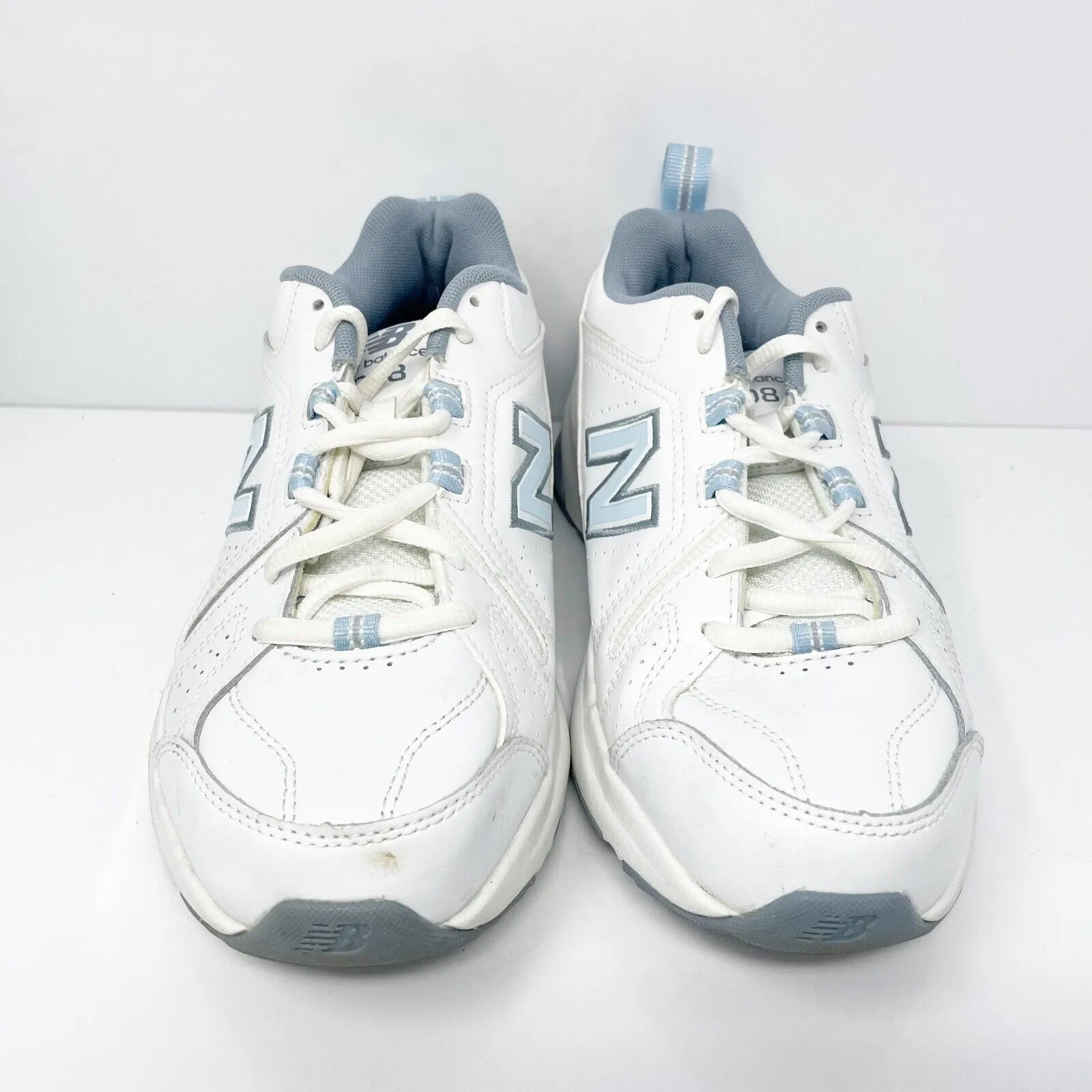 New Balance Womens 608 V5 WX608WB5 White Casual Shoes Sneakers Size 7.5 D