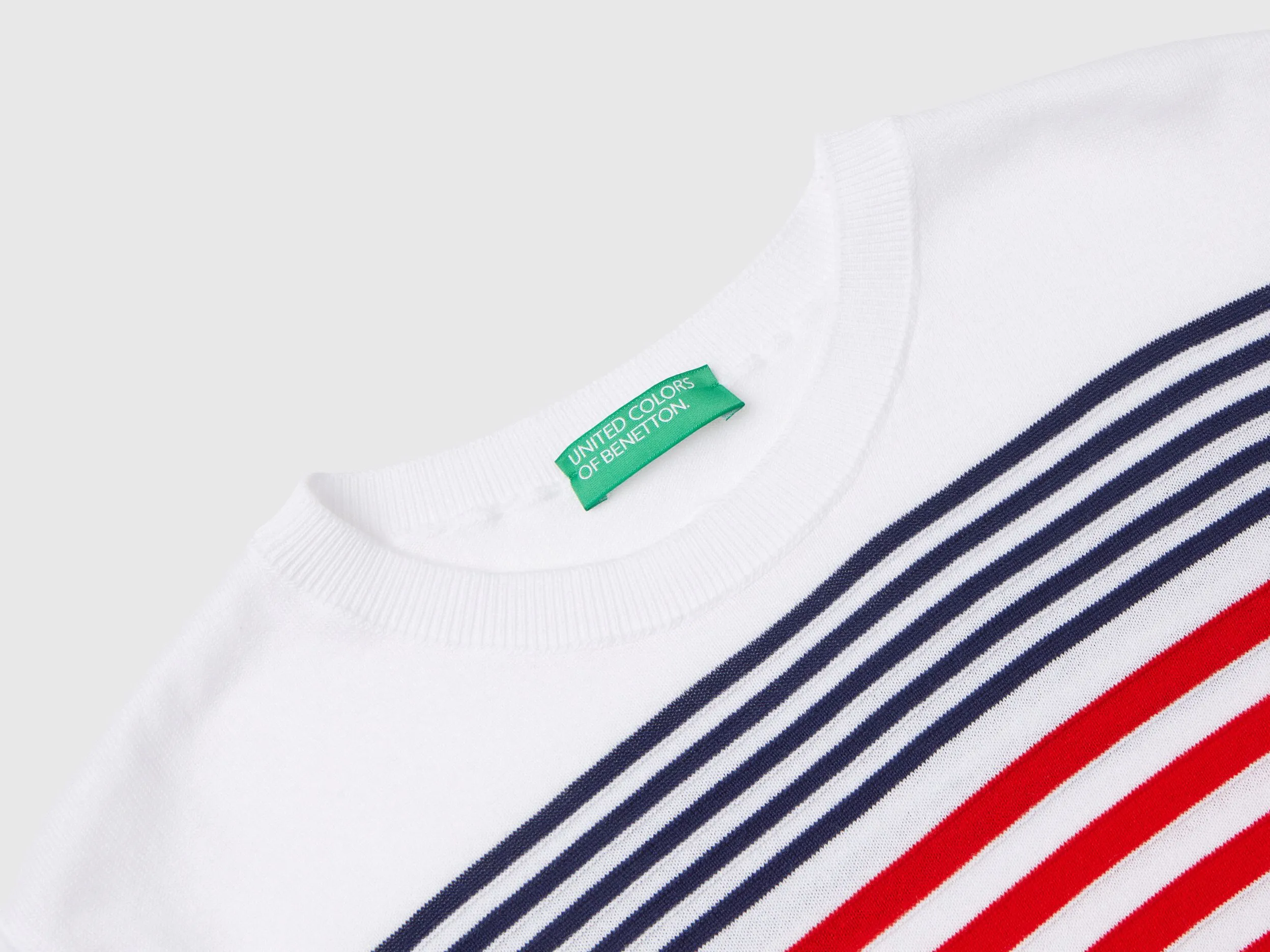 Short sleeve top with stripes - White | Benetton