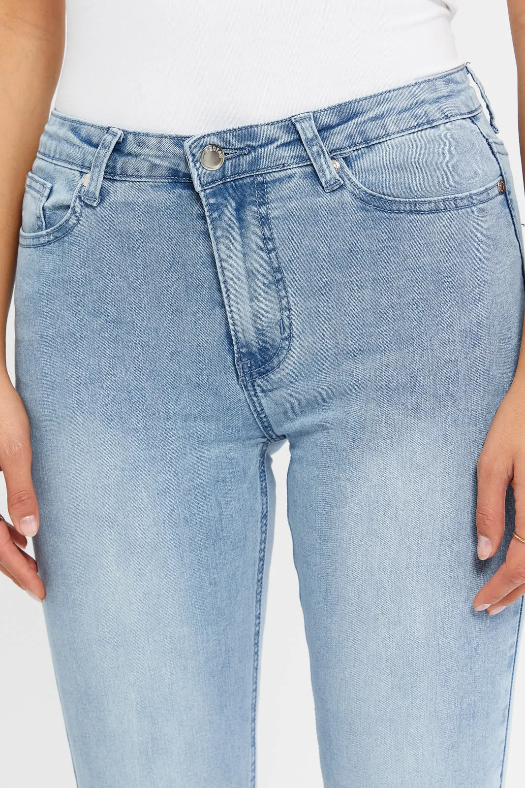 Women Blue Straight Fit Jeans